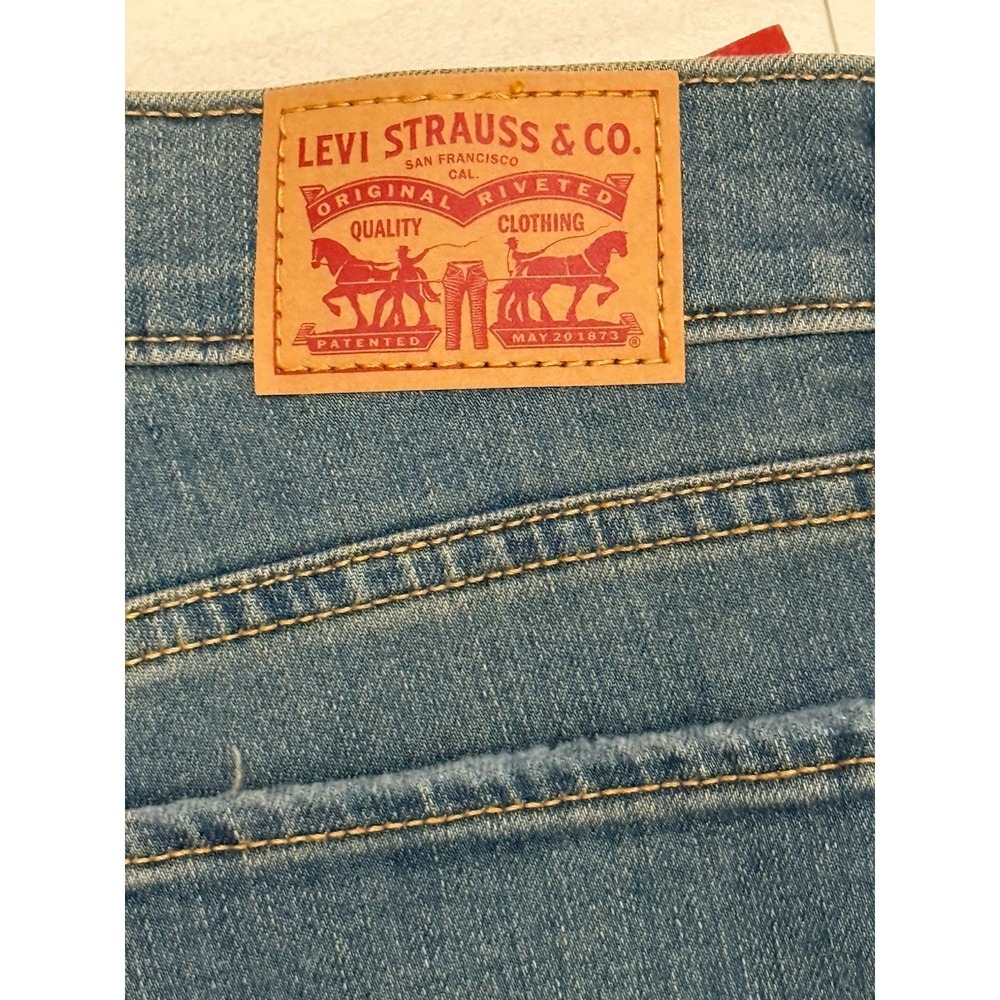NWT Levi's Classic Straight Jeans Stellar Stretch New Ripped Distressed Size 4M - Picture 5 of 13